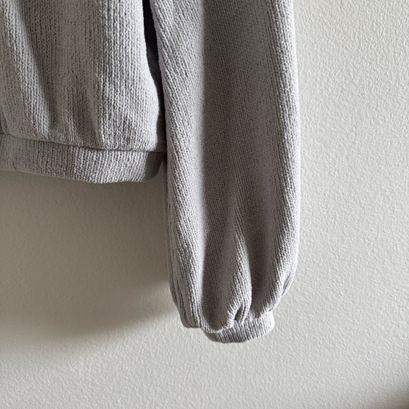 Free People Beach Gray Cropped Oversized Crewneck Sweater size Small - Picture 6 of 7